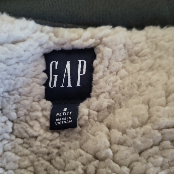 Gap fleece lined olive green cropped jacket - Picture 7 of 8